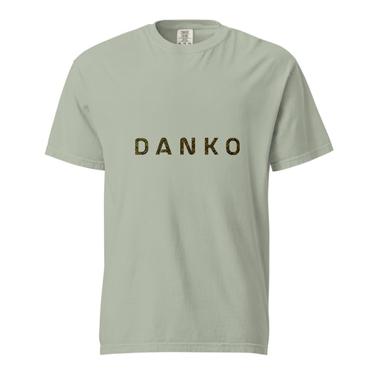 DANKO : Unisex garment-dyed heavyweight t-shirt
